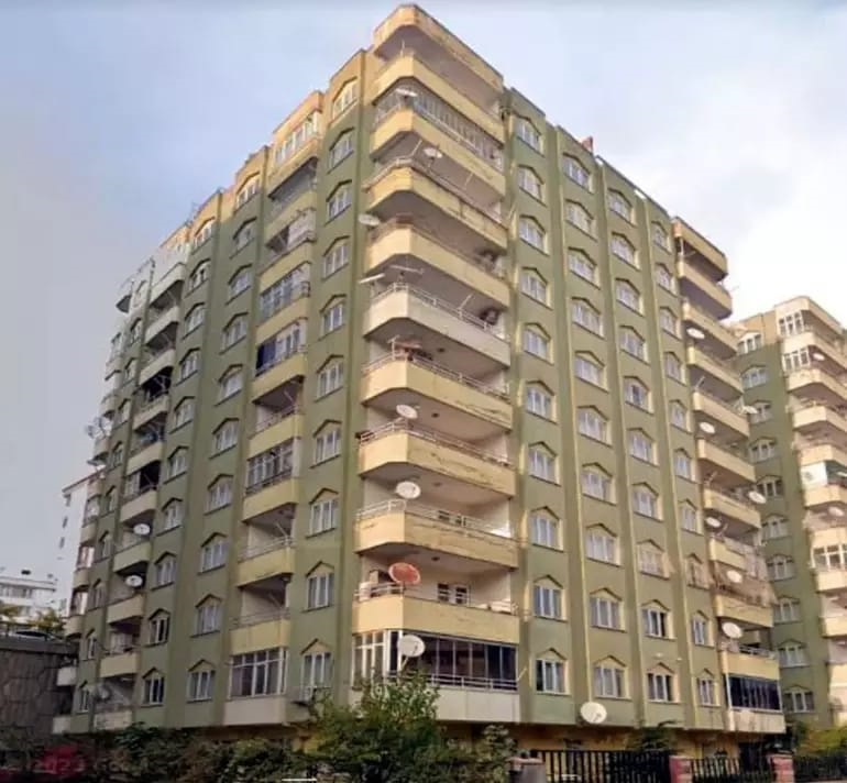 ebrar-sitesi-f-blok-davasinda-1-tahliye-509542-150862.jpg