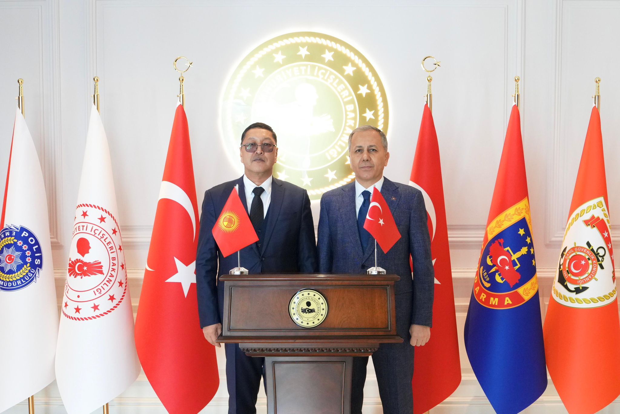 bakan-yerlikaya-kirgiz-cumhuriyeti-acil-536835-159021.jpg