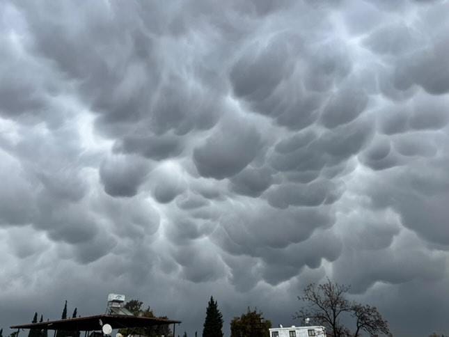 hatayda-mammatus-bulutlari-goruldu-562387-166629.jpg