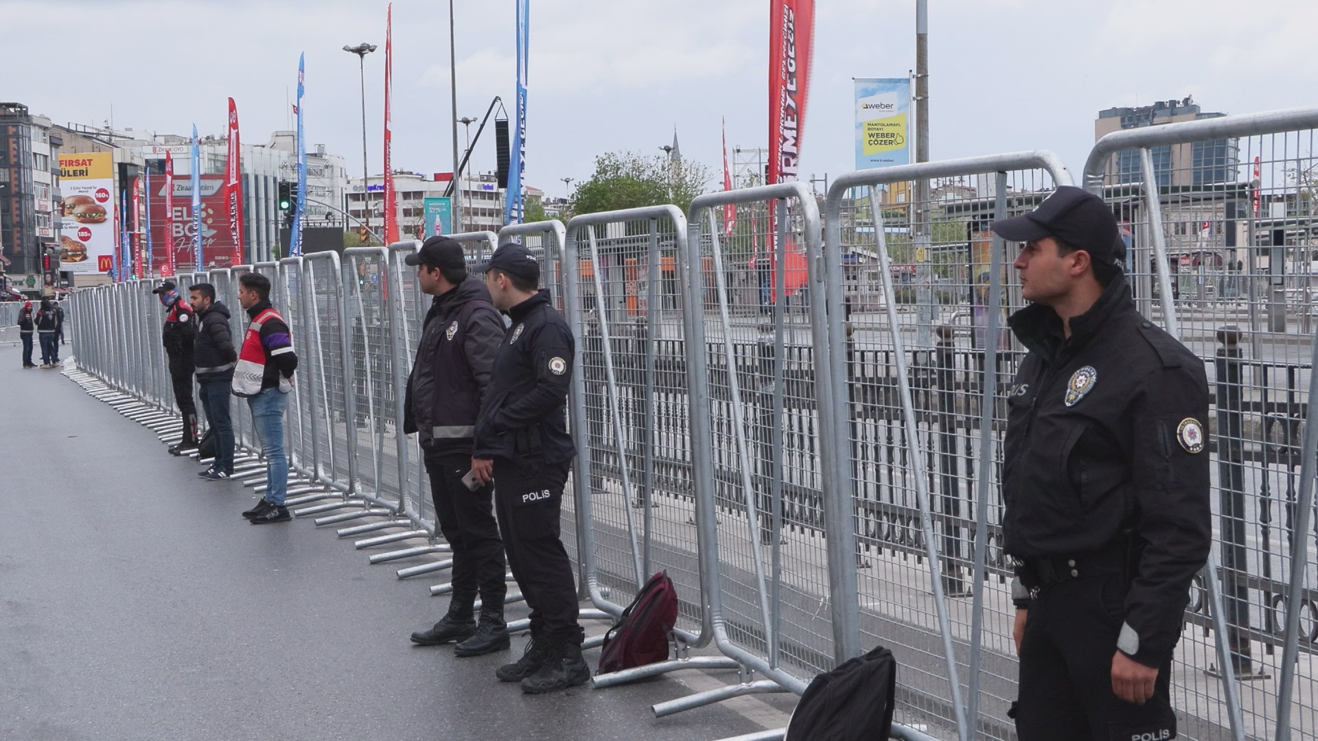 istanbul-kadikoyde-yogun-guvenlik-onle-687912-203838.jpg