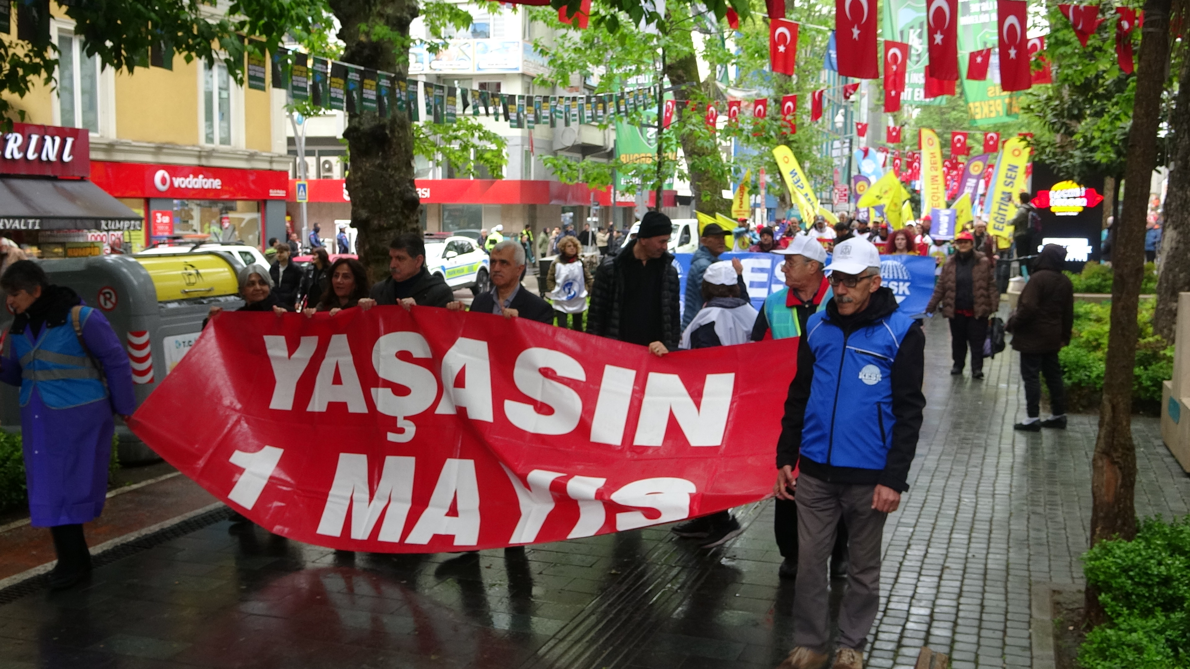 kocaelide-1-mayis-emek-ve-dayanisma-gun-688800-204088.jpg