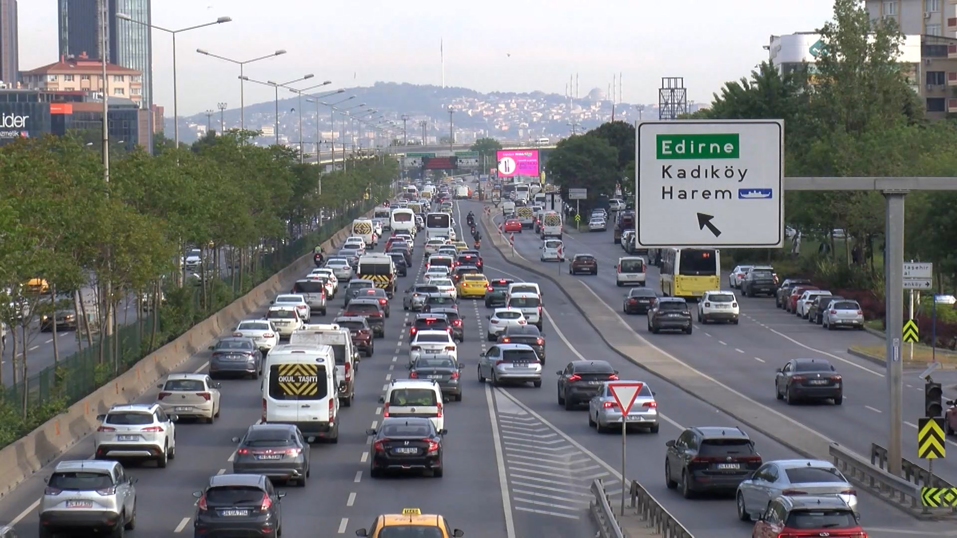 istanbul-istanbulda-trafik-yogunlugu-707558-209344.jpg