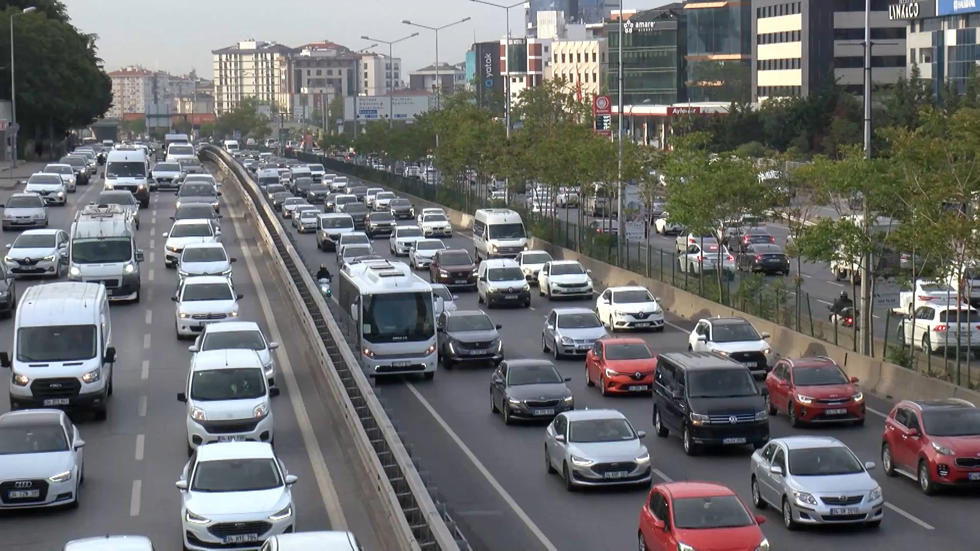 istanbul-istanbulda-trafik-yogunlugu-707559-209344.jpg