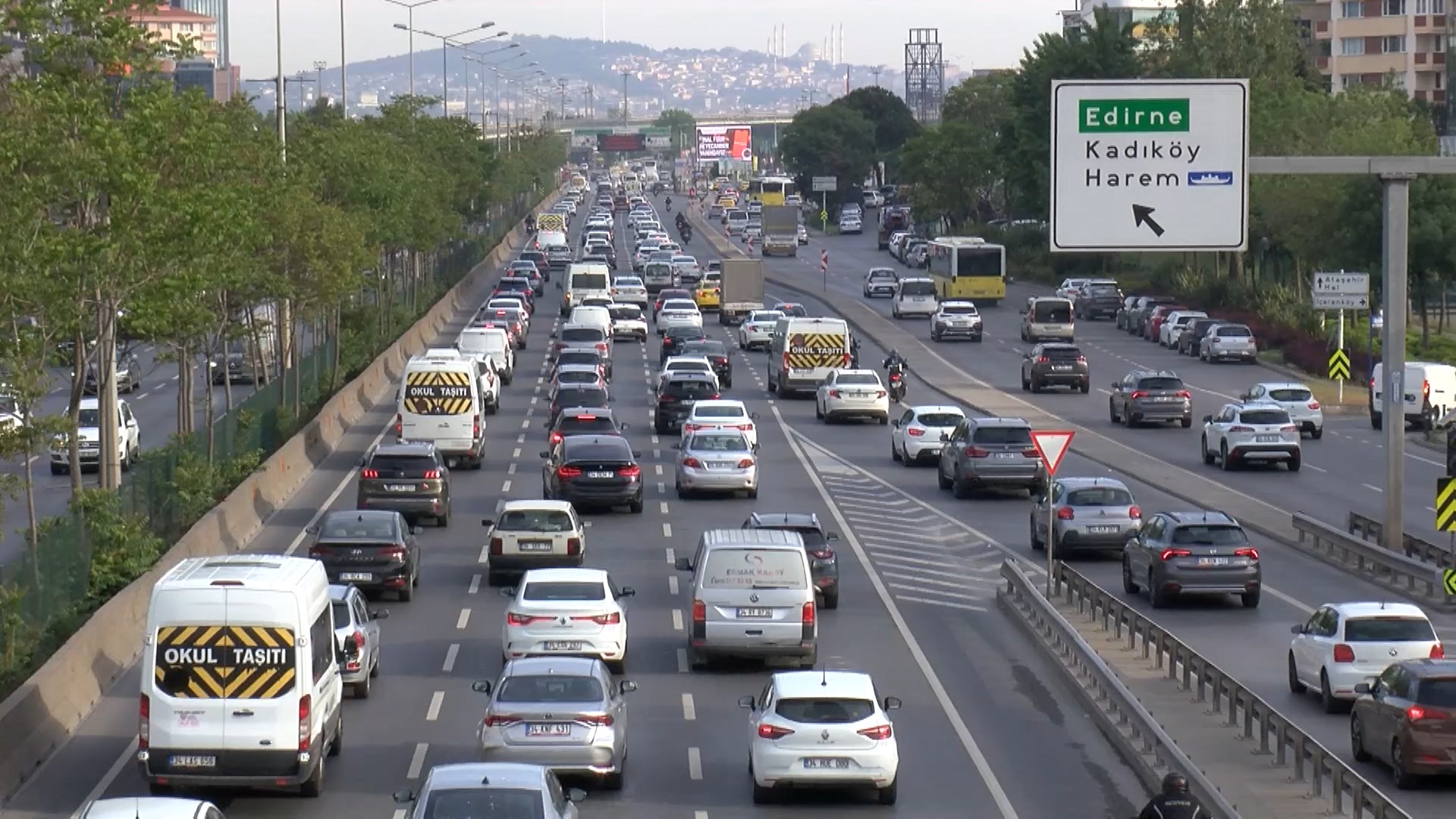 istanbul-istanbulda-trafik-yogunlugu-707560-209344.jpg