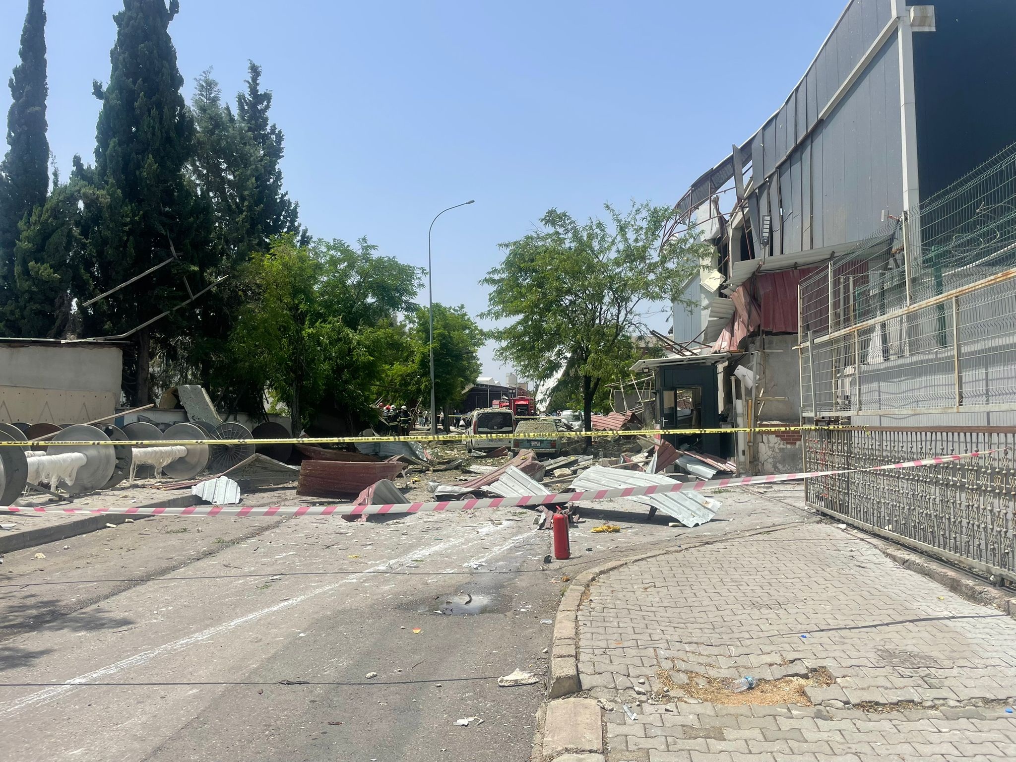 hali-fabrikasinda-buhar-kazani-patladi-717587-212236.jpg