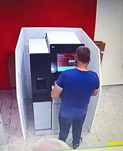atmde-kalan-13-bin-lirasi-siradaki-d-721397-213209.jpg