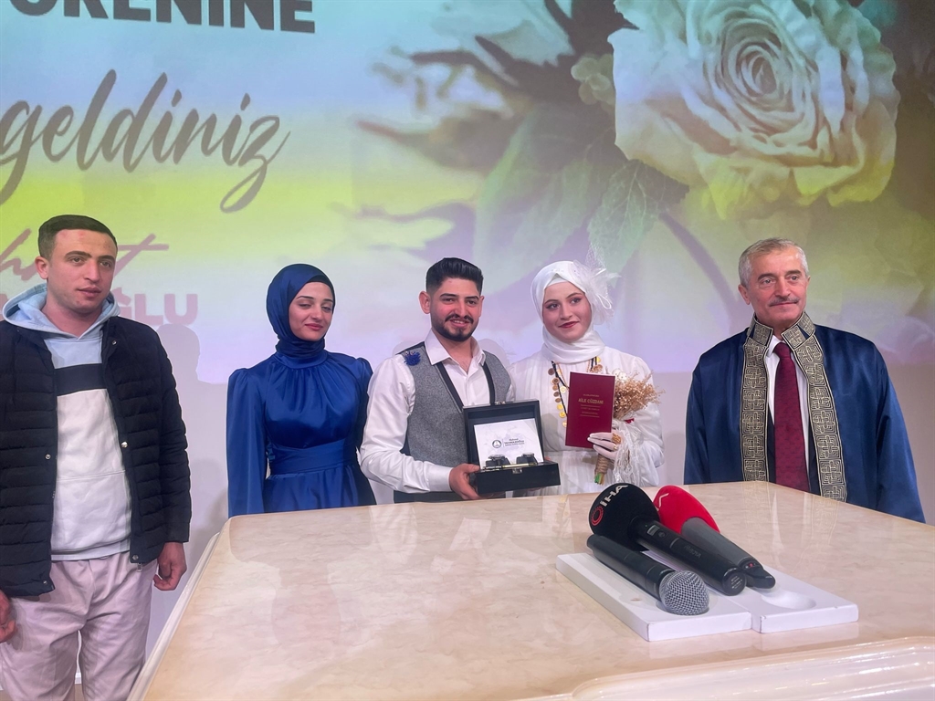 istanbulda-en-dusuk-nikah-kiydirma-bede-729000-215428.jpg