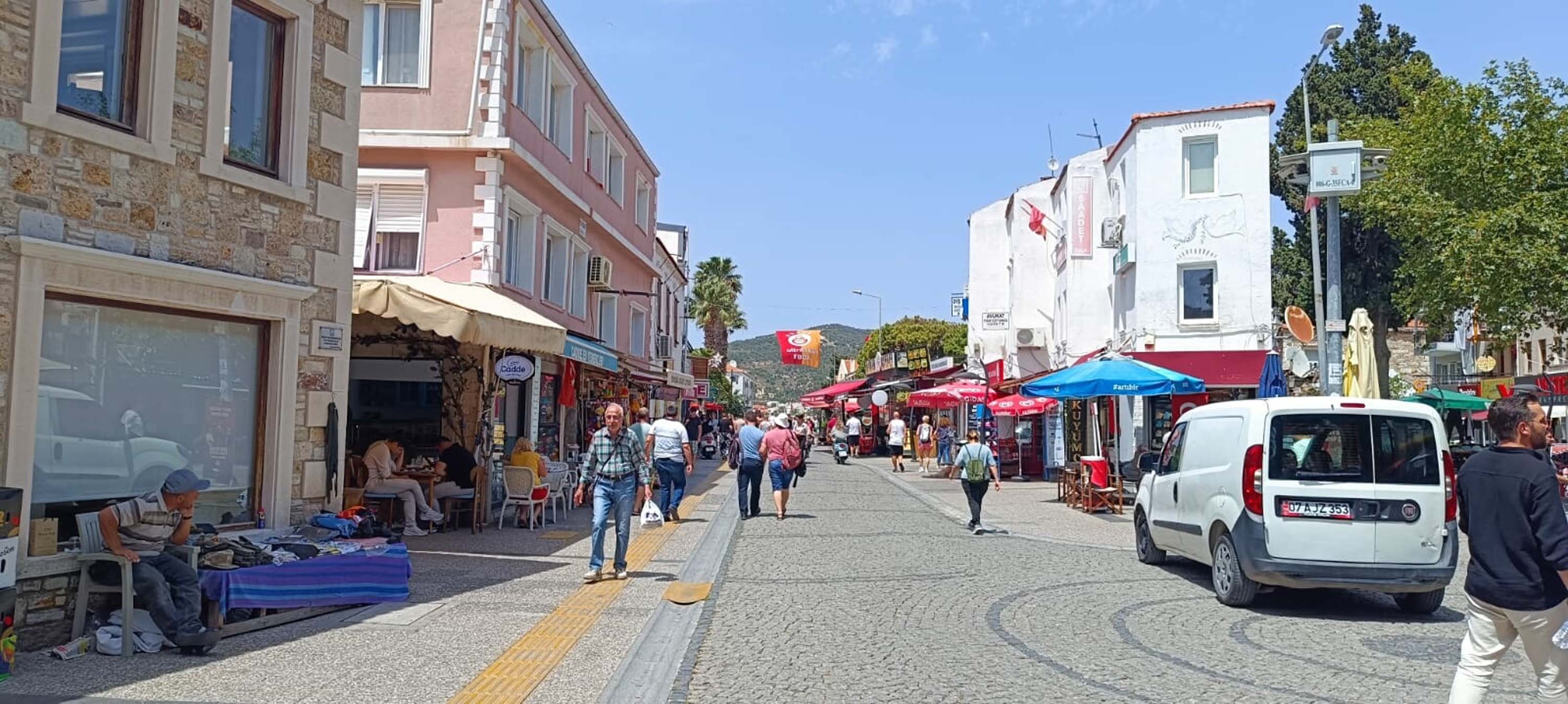 izmir-foca-aciklarinda-3-7-buyuklugunde-730146-215767.jpg