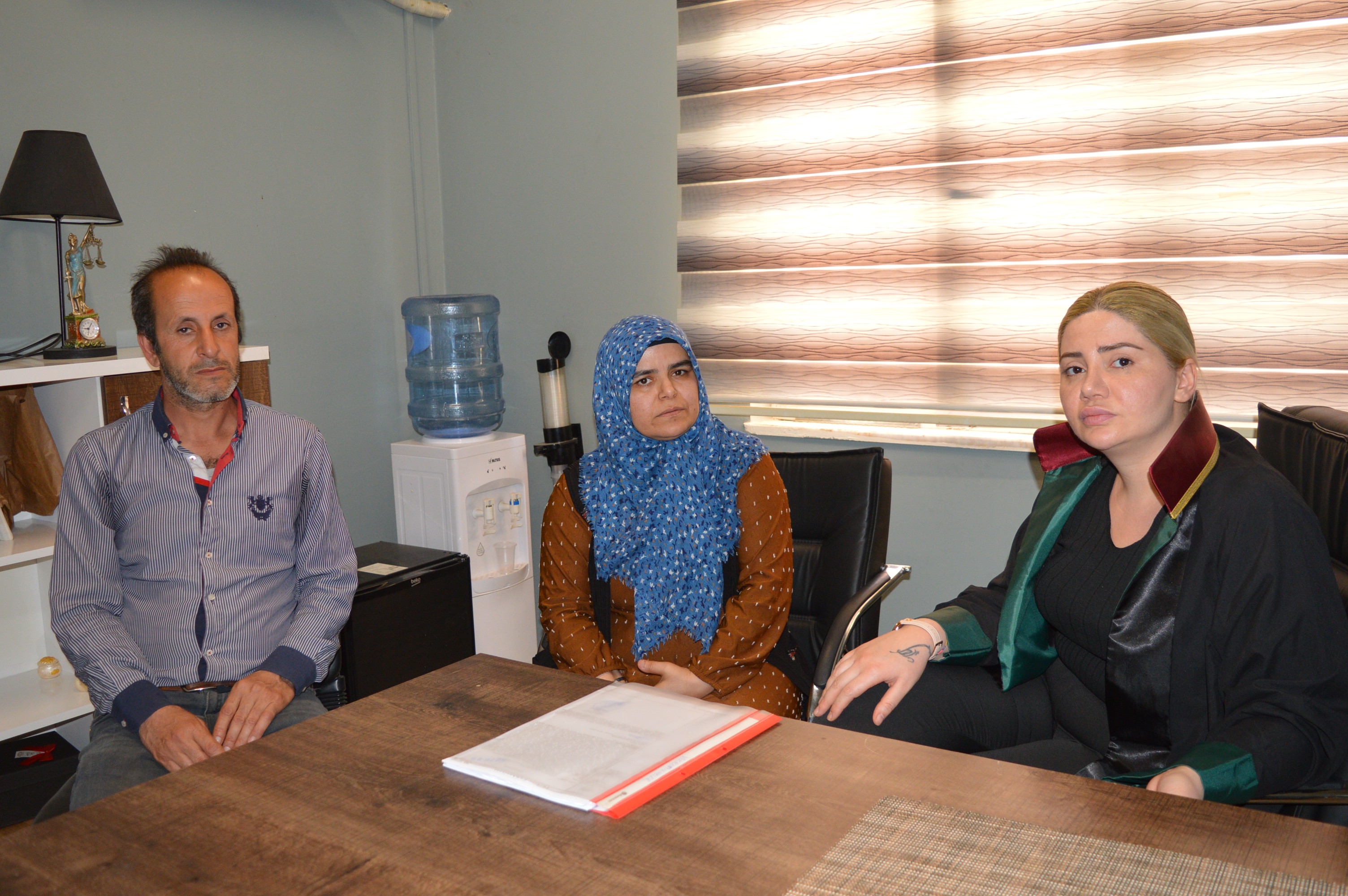 8-bin-liraya-banka-hesabini-kullandirdi-740995-218779.jpg