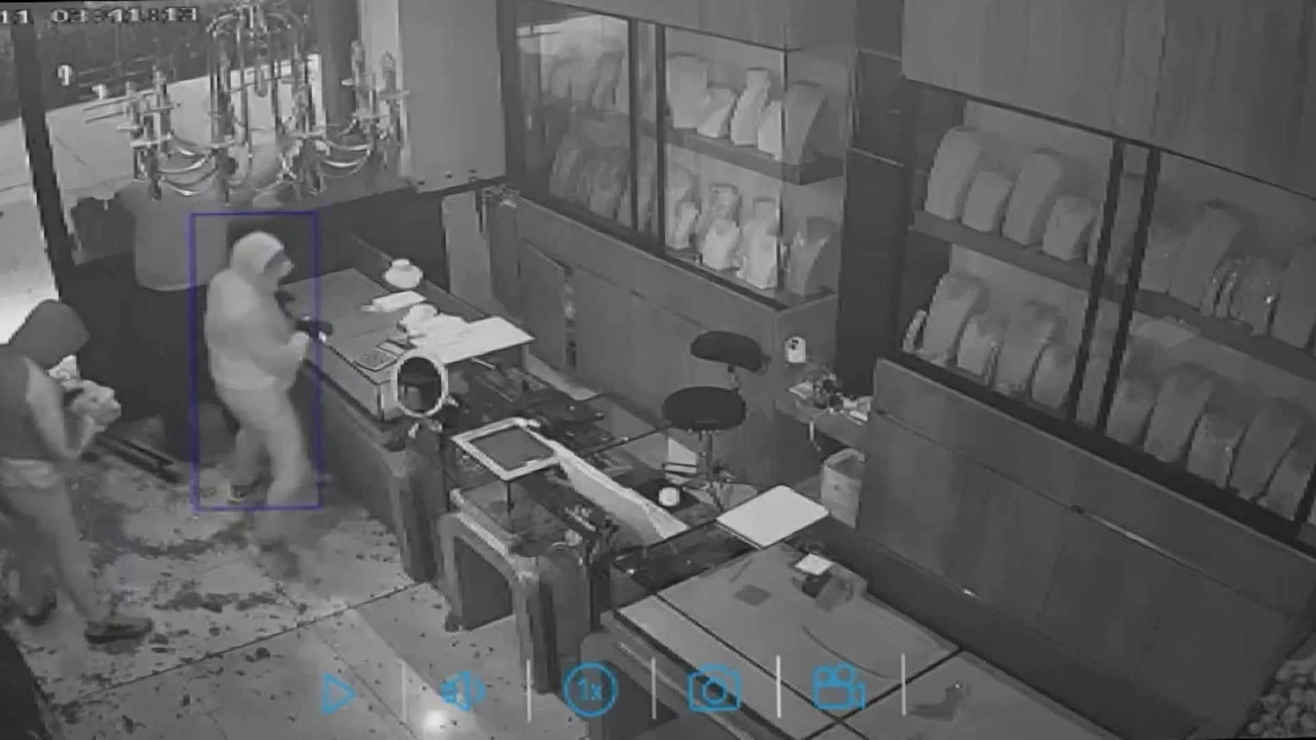istanbul-basaksehirde-3-dakikada-3-mil-771431-227864.jpg