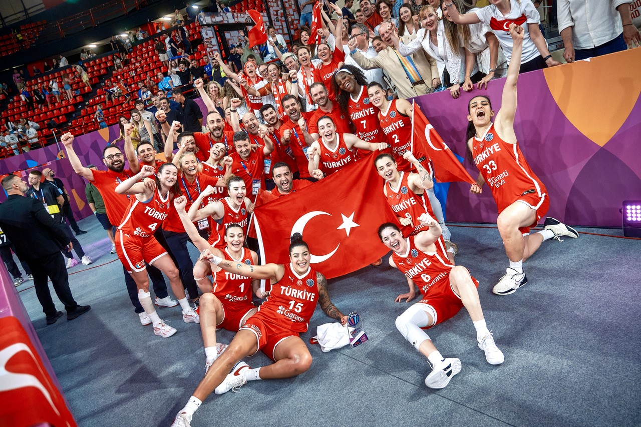 fiba-kadinlar-eurobaskette-turkiye-maci-778758-230204.jpg