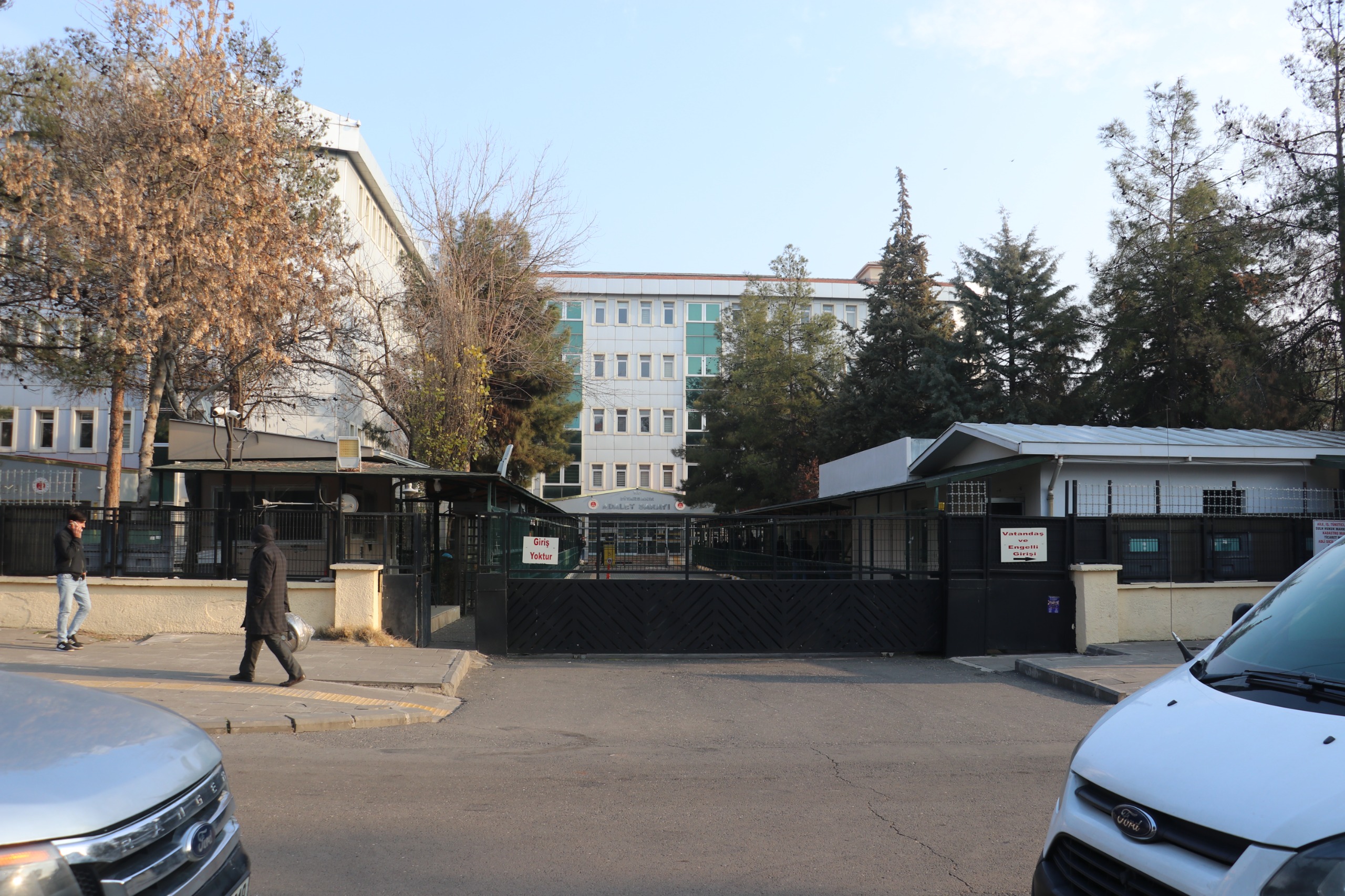 12-yasindaki-kiz-cocugunu-kacirdigi-iddi-783065-231610.jpg