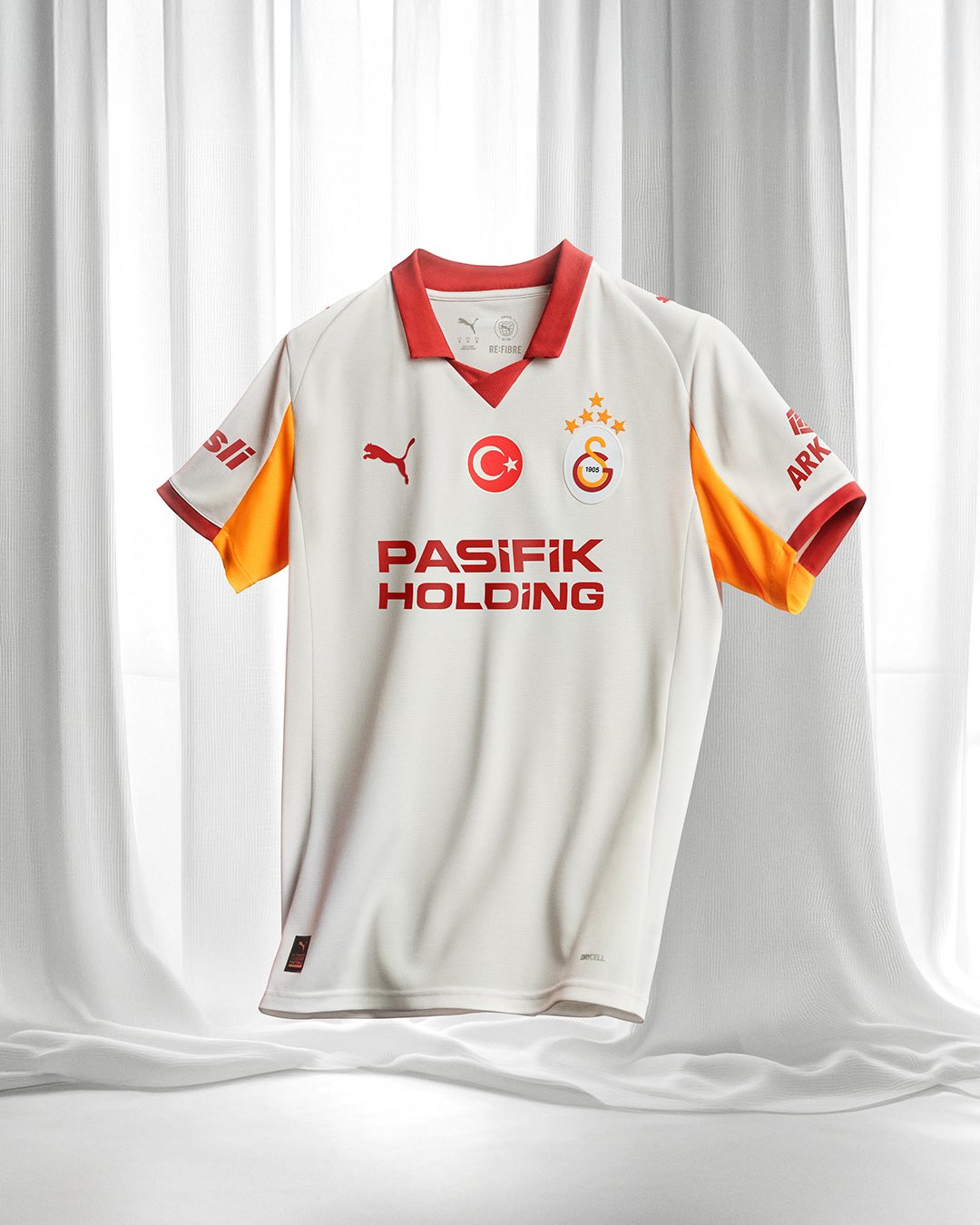 galatasarayin-5-yildizli-yeni-sezon-for-785386-232360.jpg