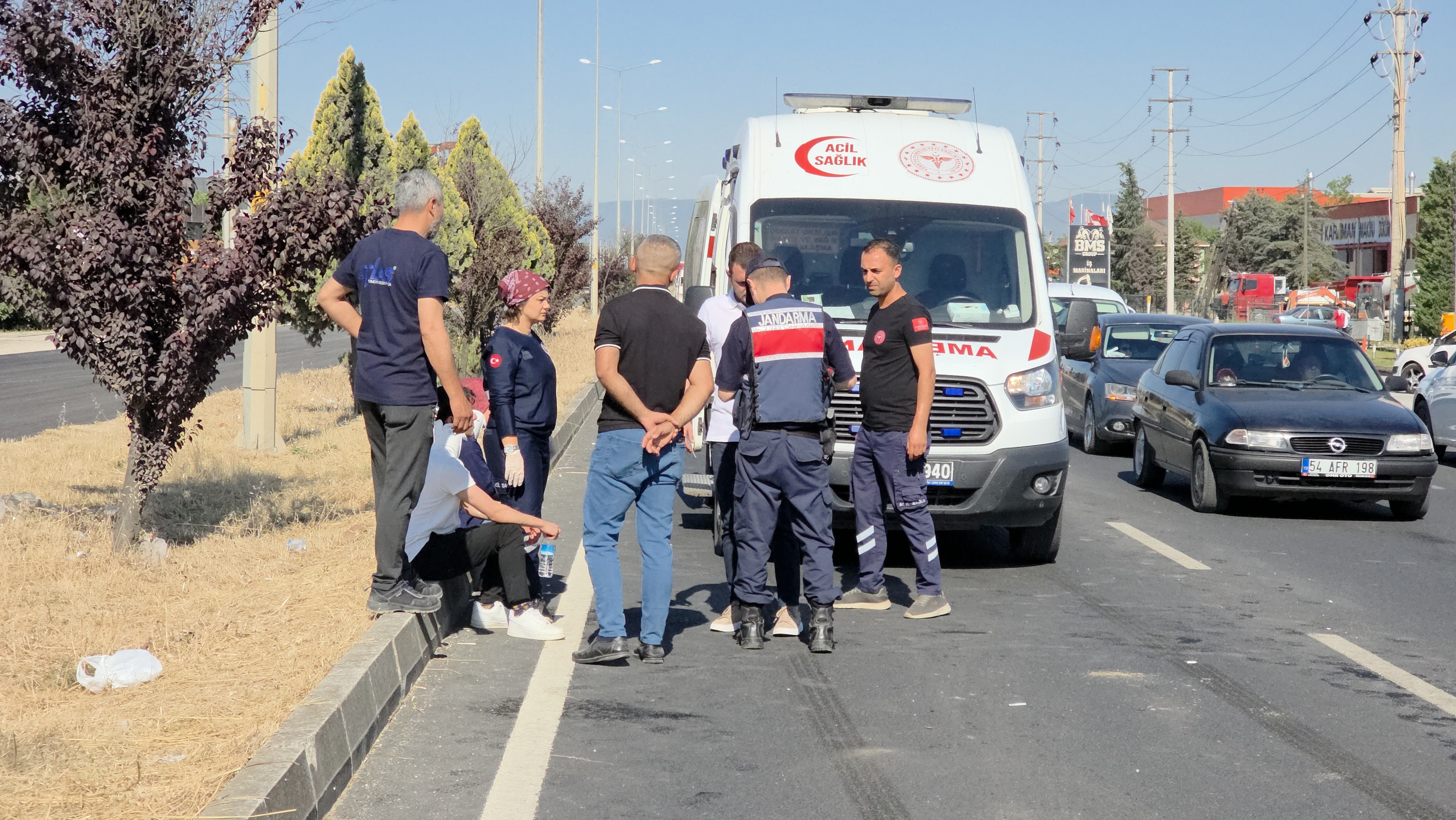 isci-servis-minibusleri-carpisti-8-yara-786433-232674.jpg