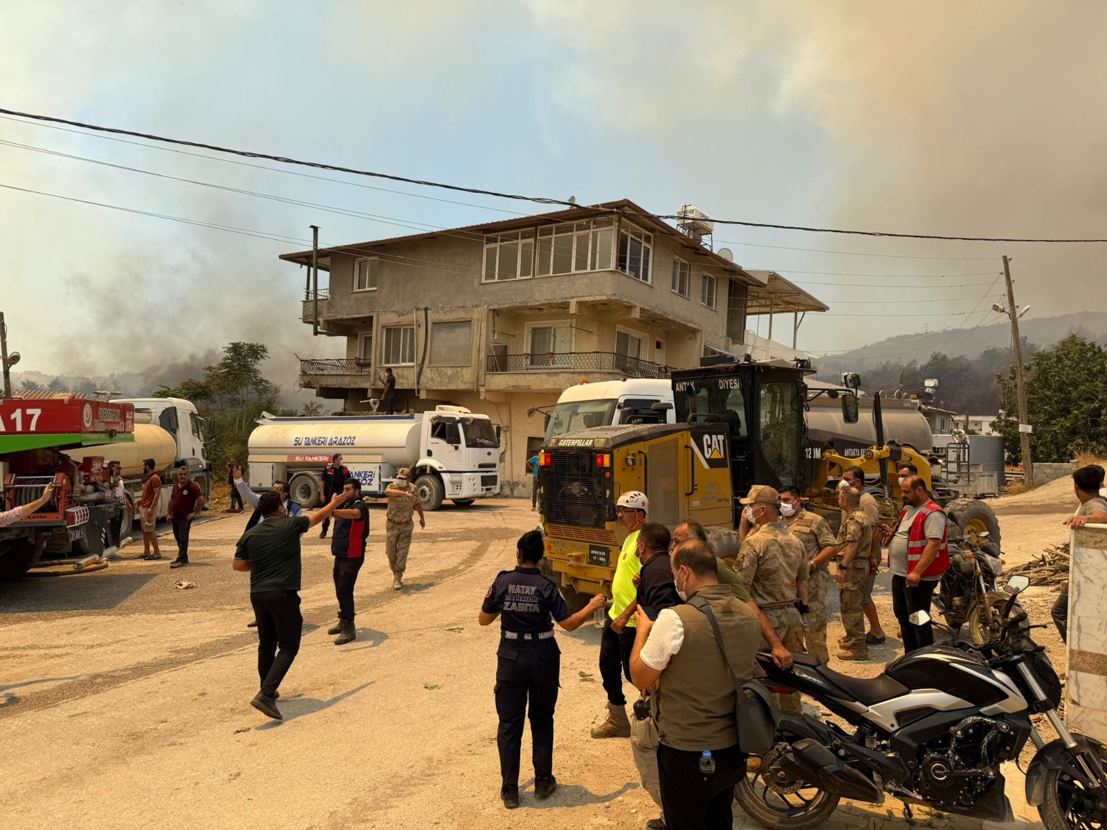 hatayda-orman-yangini-ek-fotograflar-791918-234234.jpg