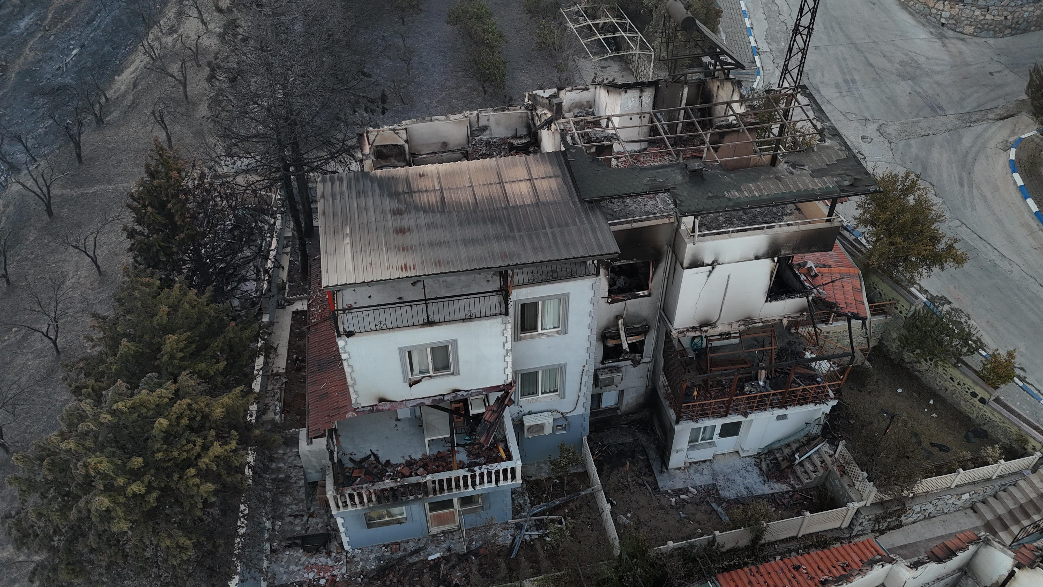izmirdeki-orman-yangini-3uncu-gununde-792953-234564.jpg