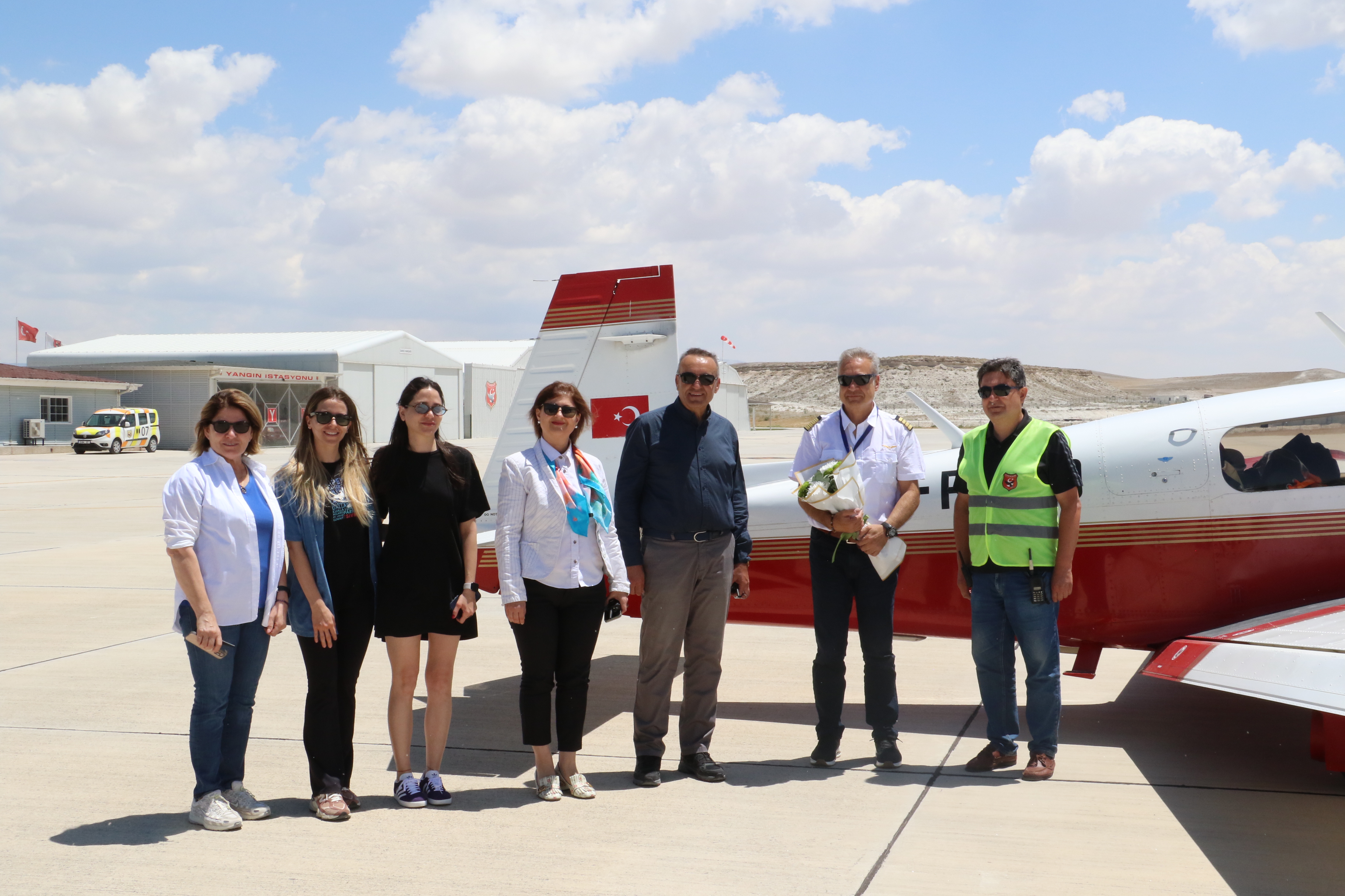 dunya-turu-dusen-ucaginda-hayatini-kayb-796514-235716.jpg
