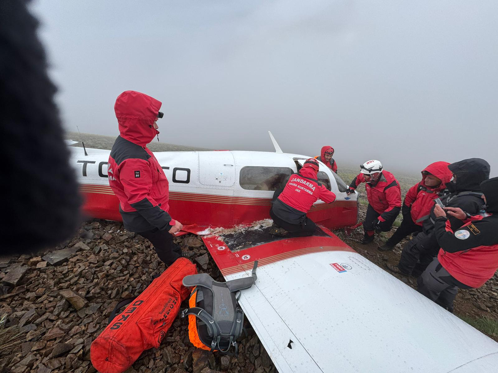 dunya-turuna-cikan-pilotun-tek-motorlu-u-796562-235742.jpg