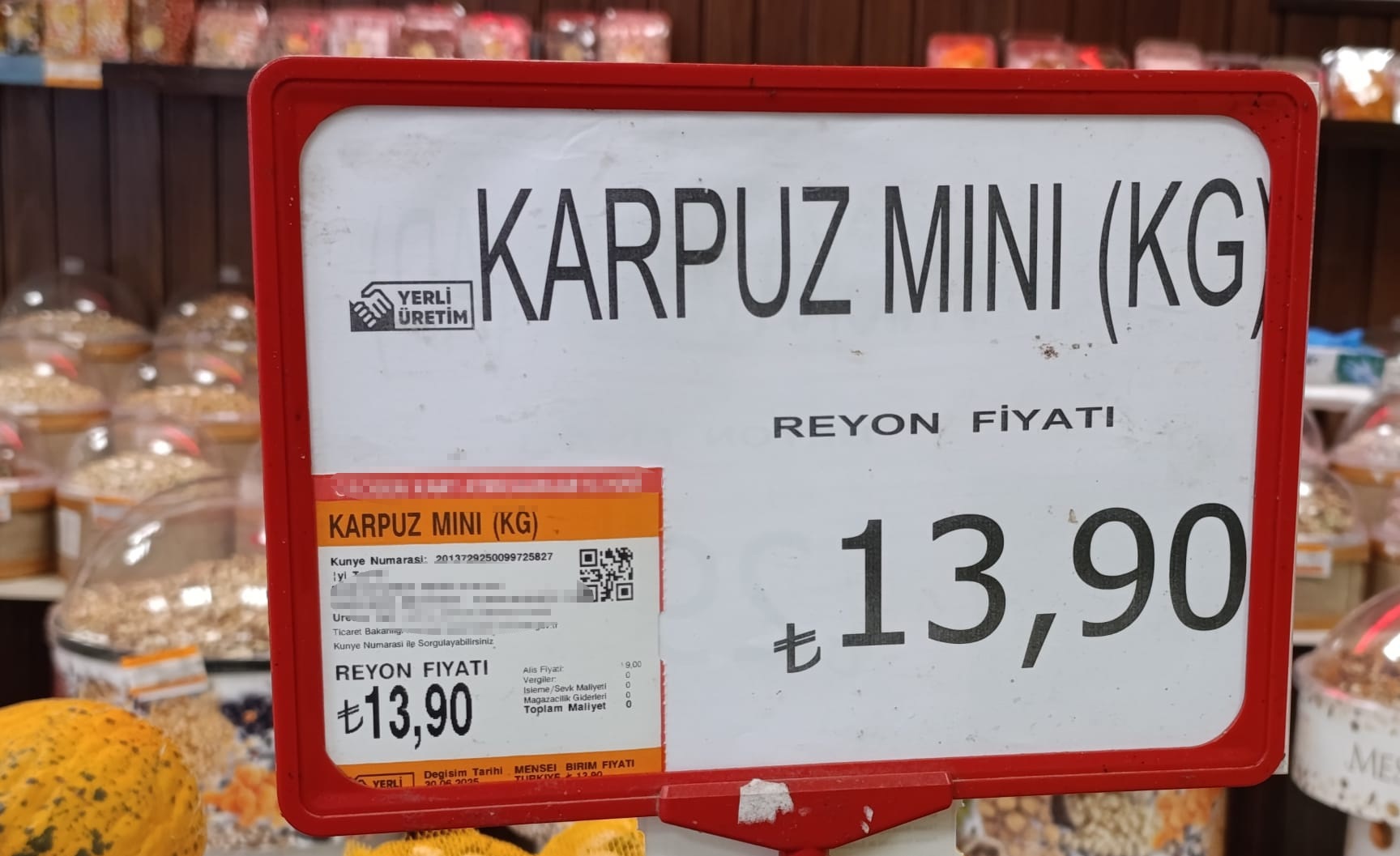 halde-kilosu-1-tlye-dusen-karpuz-market-796616-235541.jpg