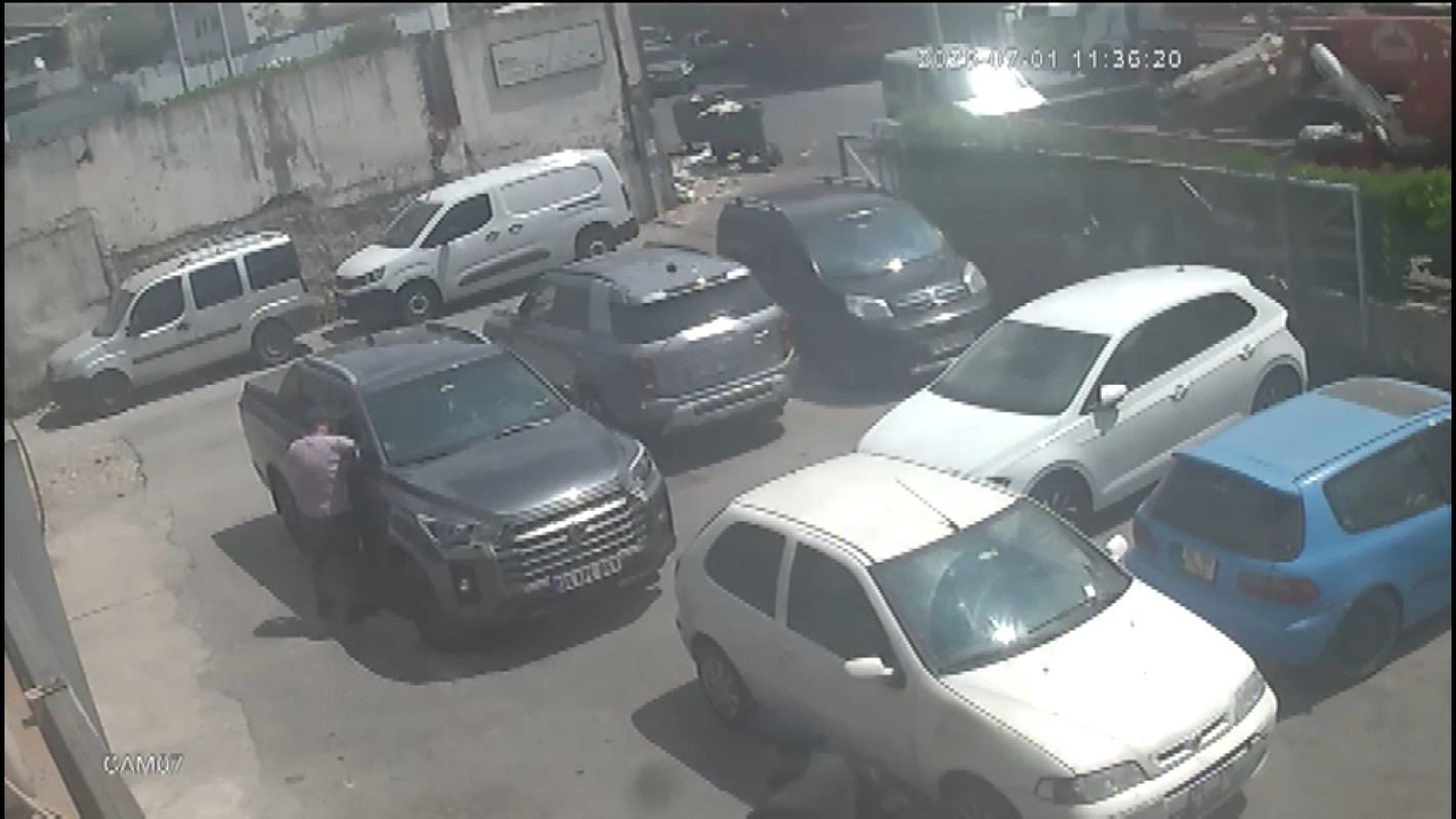 istanbul-zeytinburnunda-otomobilin-cam-804381-238141.jpg