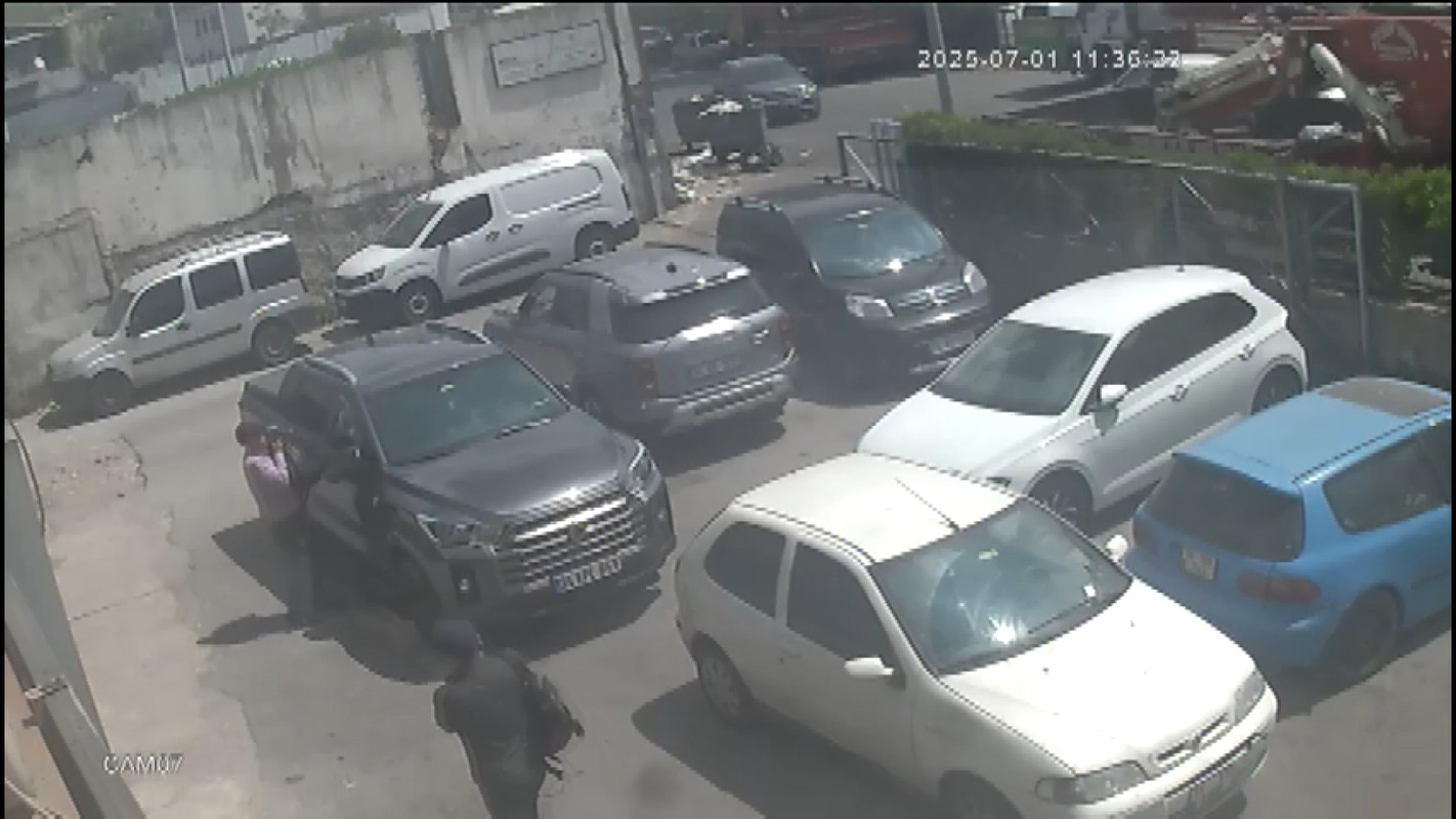 istanbul-zeytinburnunda-otomobilin-cam-804382-238141.jpg
