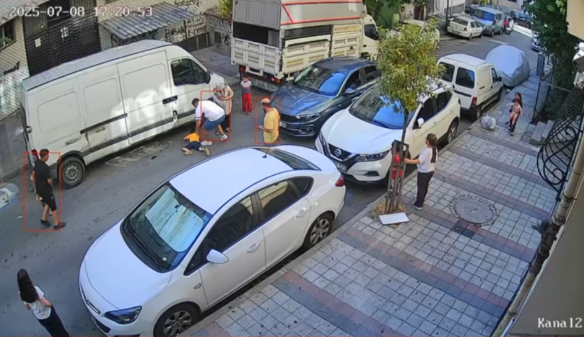 istanbul-sultangazide-yola-firlayan-co-806207-238712.jpg