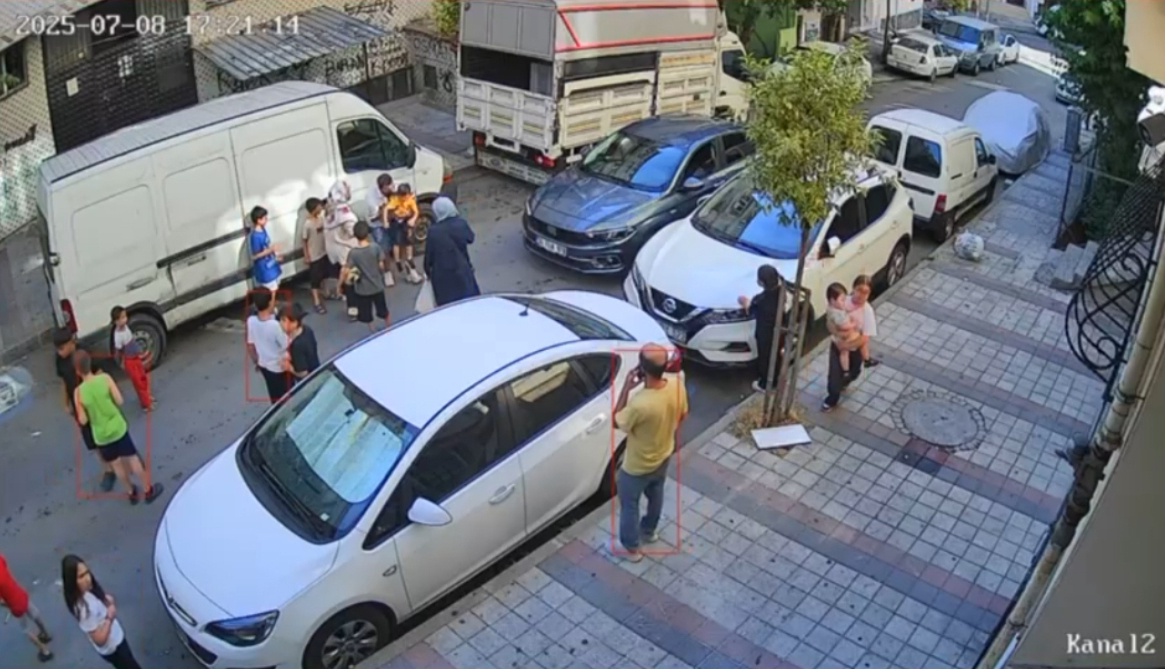 istanbul-sultangazide-yola-firlayan-co-806208-238712.jpg