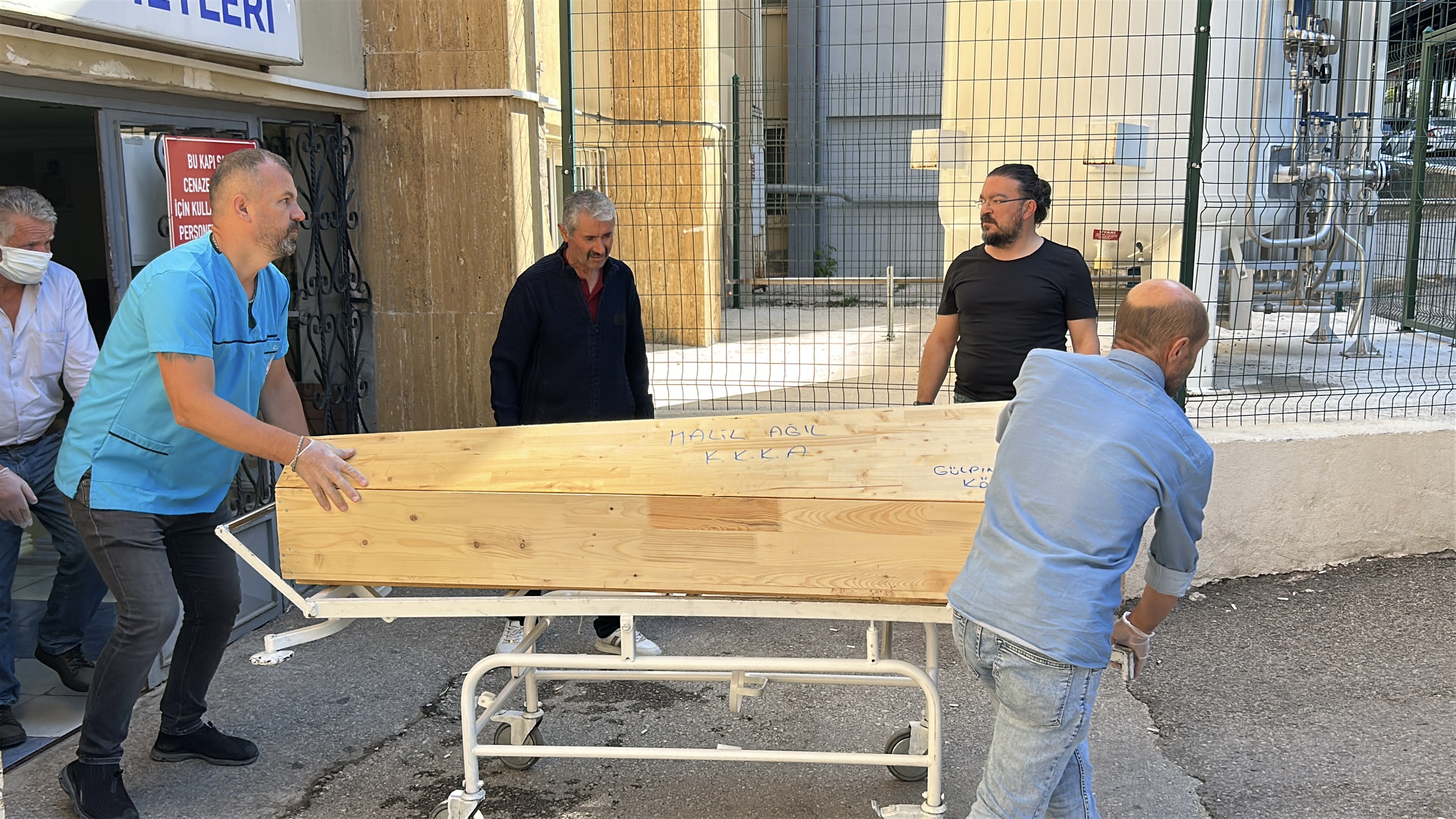 sivasta-kenenin-isirdigi-2-cocuk-babasi-811418-240278.jpg