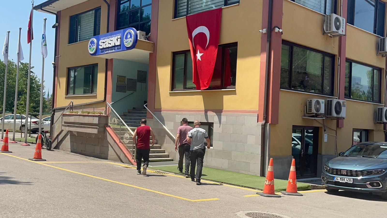 sakarya-kendimi-yakacagim-dedi-ekipl-816438-241794.jpg