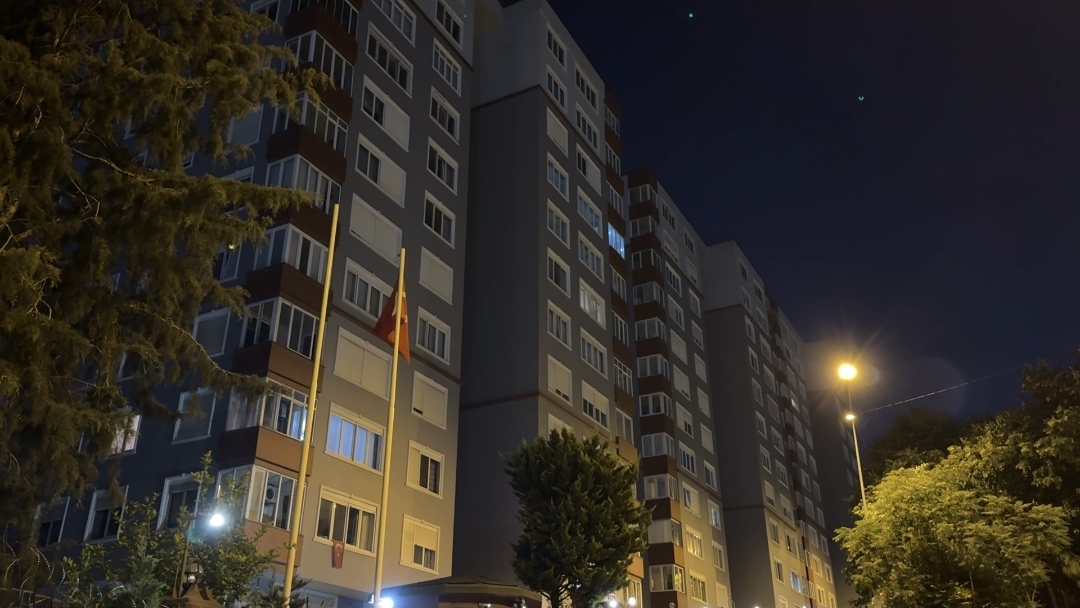 istanbul-yaris-sunucusu-esen-gok-aydi-825012-244433.jpg