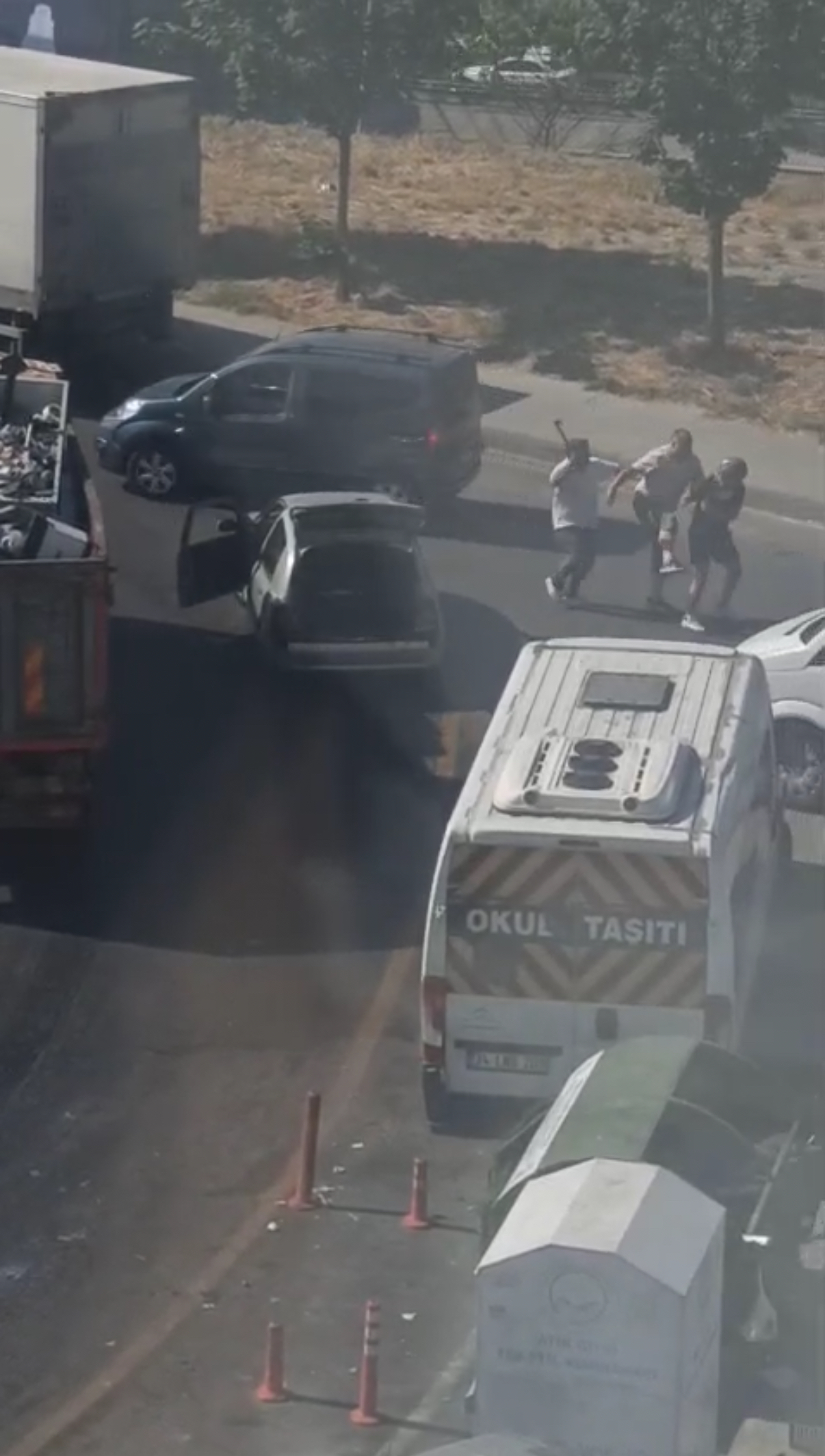 istanbul-kagithanede-trafik-kavgasind-826882-245002.jpg