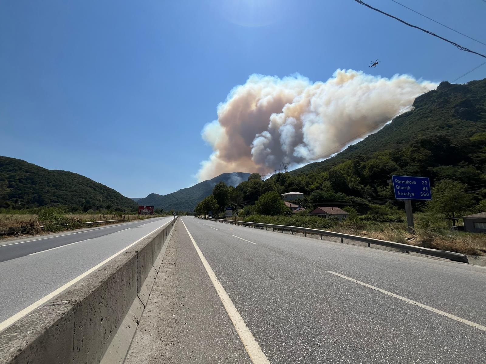 sakarya-geyvede-yeni-orman-yangini-3-829700-245852.jpg