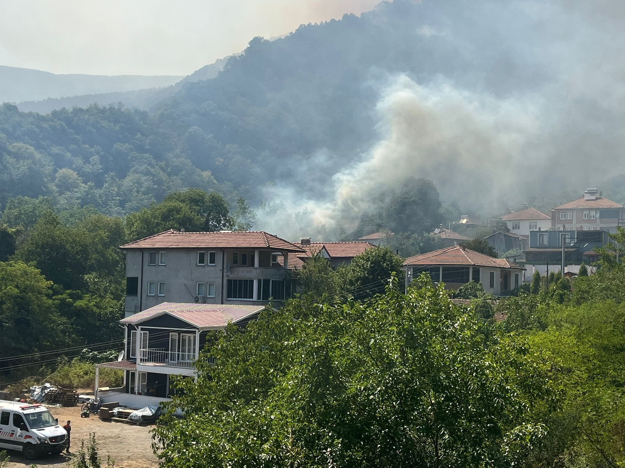 sakarya-geyvede-yeni-orman-yangini-4-829823-245890.jpg