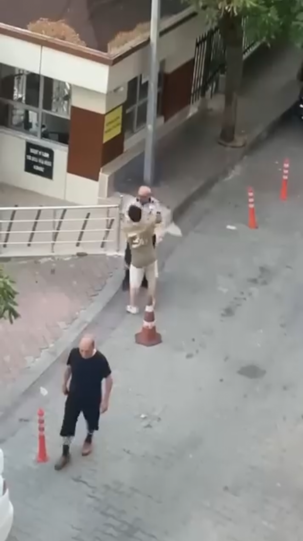 istanbul-kagithanede-otomobillerin-ay-837156-248119.jpg