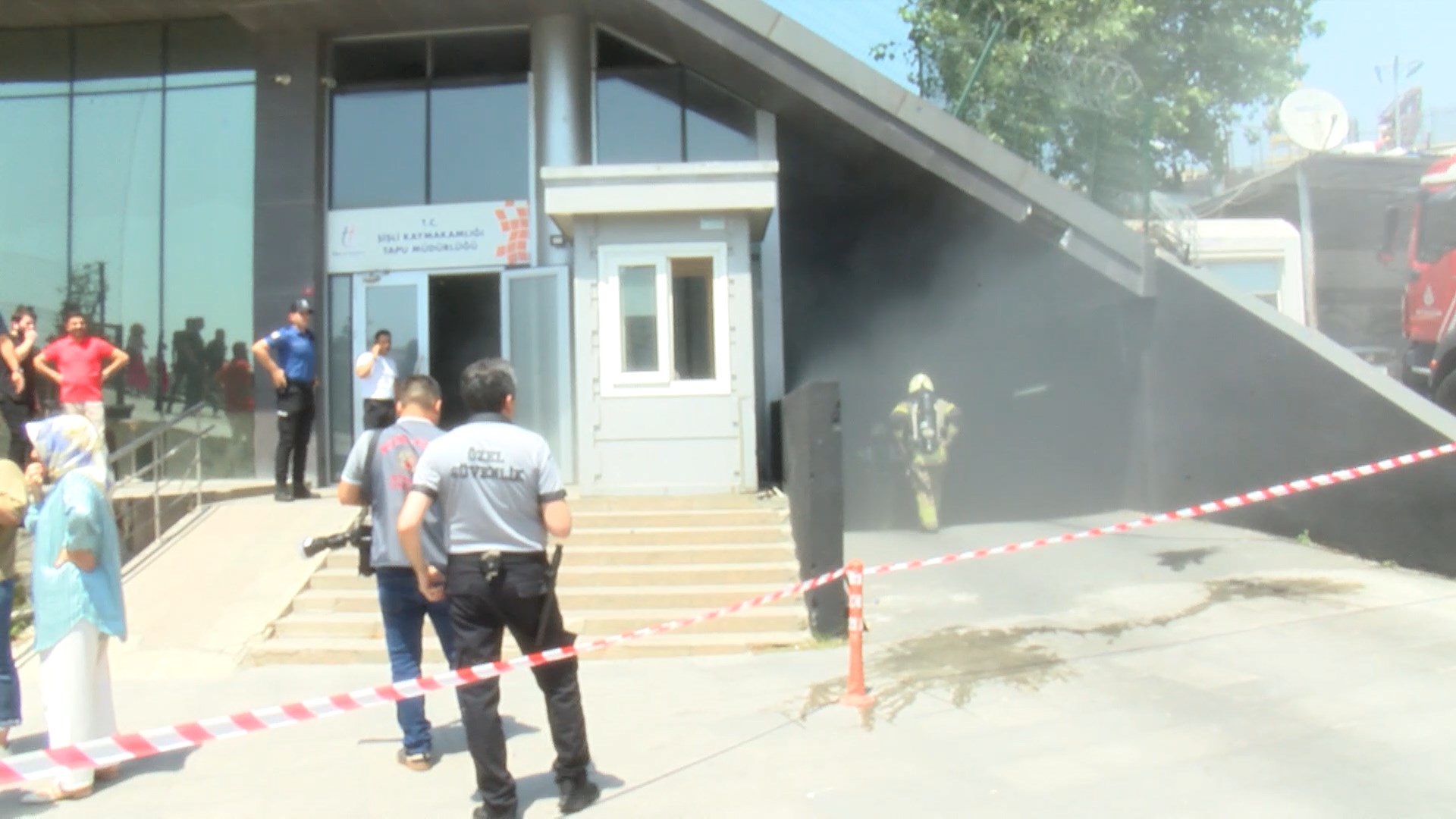 istanbul-sisli-tapu-mudurlugunde-yang-839419-248811.jpg