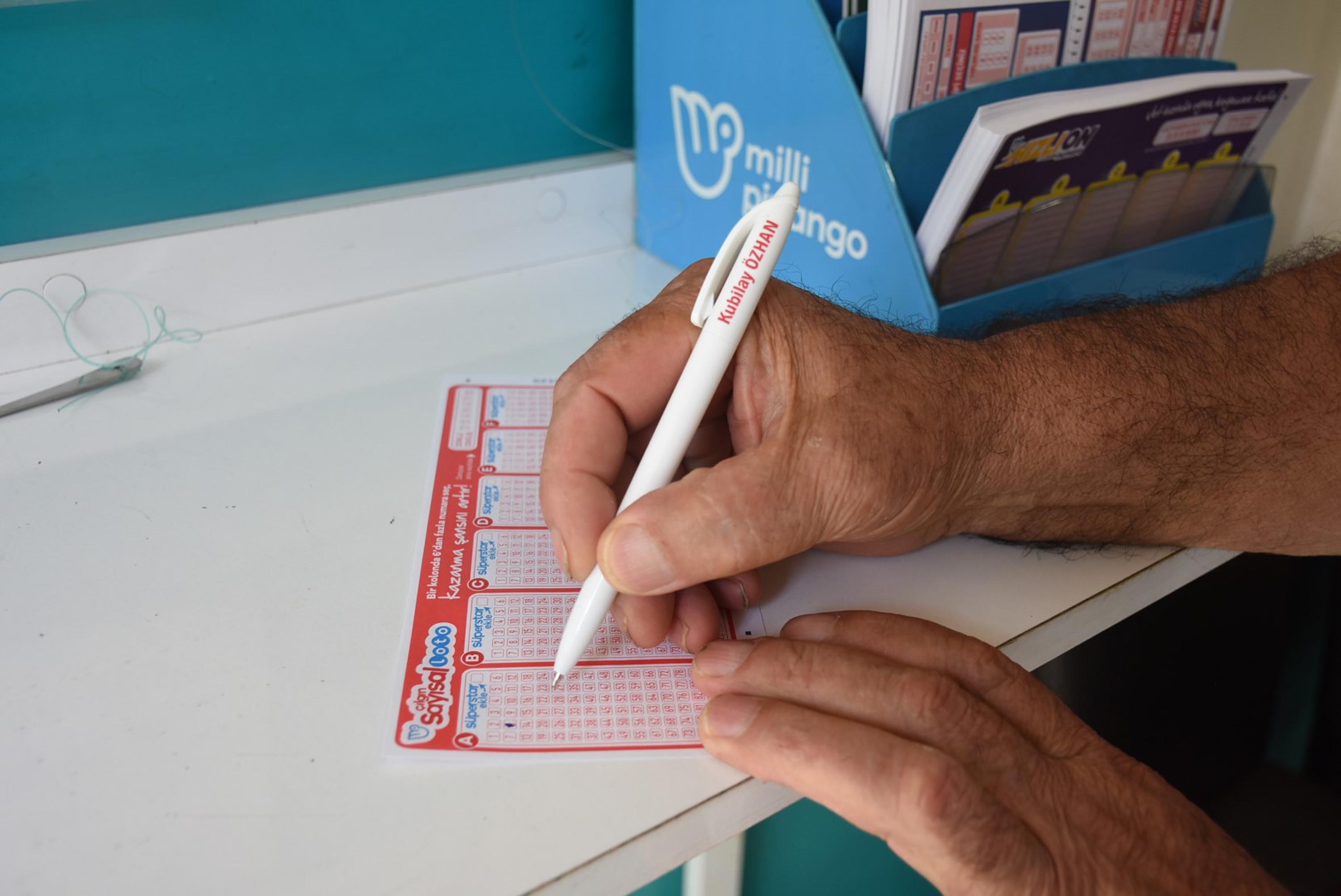 super-loto-talihlisi-13-milyon-tllik-bu-838336-248479.jpg